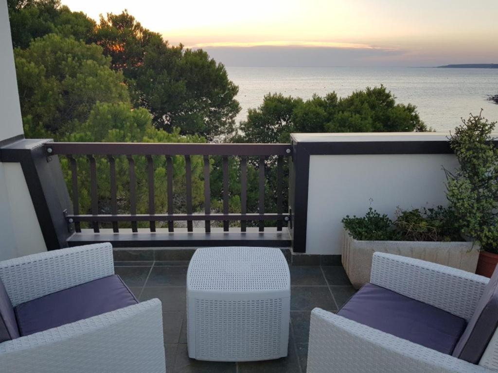 Suite Con Terrazzo Sul Mare E Discesa In Spiaggia A Gallipoli Dış mekan fotoğraf