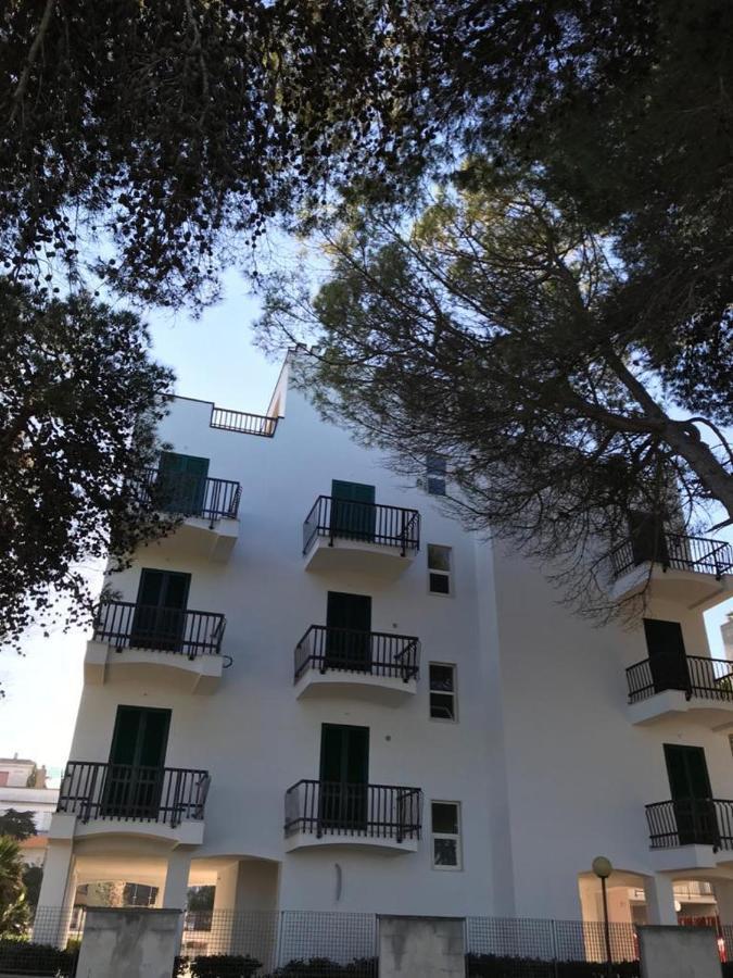 Suite Con Terrazzo Sul Mare E Discesa In Spiaggia A Gallipoli Dış mekan fotoğraf